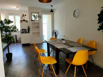Coin salon dans l'établissement Le Maclaren - Circuit 24H - 6p