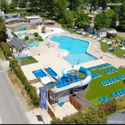 Piscine de l'établissement Mobil Home tout confort 6 personnes avec wifi ou située à proximité