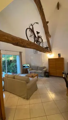 Coin salon dans l'établissement Les Bocages, gîtes de charme en Val de Loire, piscine chauffée