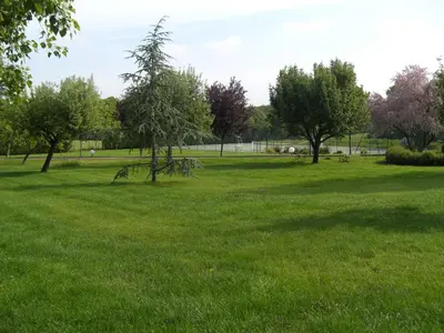 Jardin de l'établissement Domaine et gîtes insolites Touts Vents