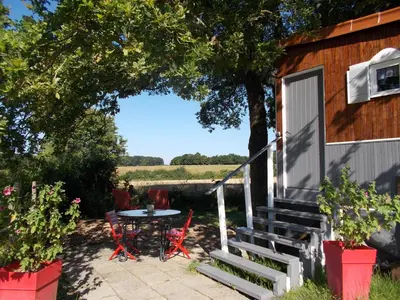 Jardin de l'établissement Domaine et gîtes insolites Touts Vents