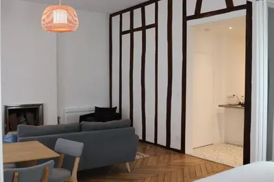 Coin salon dans l'établissement Le Mans Hypercentre - proche place République