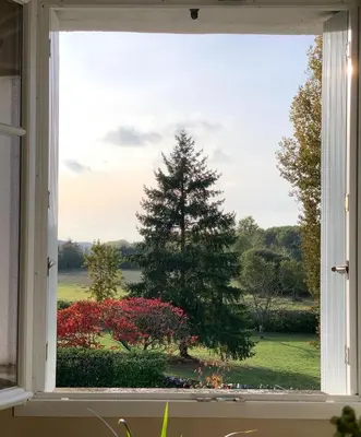 Jardin de l'établissement La Grenouillère - Chambre d'hôtes de charme