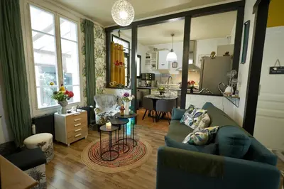Coin salon dans l'établissement MAISON DE VILLE