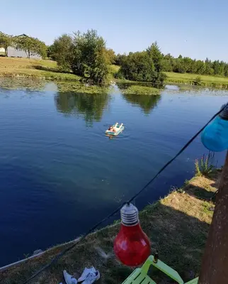 Vue sur la rivière ou le fleuve situé(e) à proximité de la maison de vacances