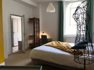 Un ou plusieurs lits dans un hébergement de l'établissement Logis Escale - grand gîte, piscine