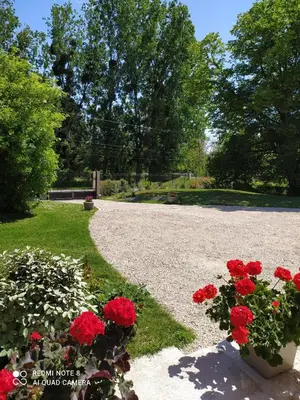 Jardin de l'établissement Sur La Route Des Châteaux
