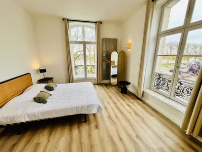 Un ou plusieurs lits dans un hébergement de l'établissement Hypercentre, quai de Loire, lumineux, spacieux, familial, le Jehan de Saveuse