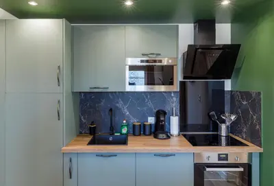 Cuisine ou kitchenette dans l'établissement Maison avec balnéo à 10min du Zoo de Beauval