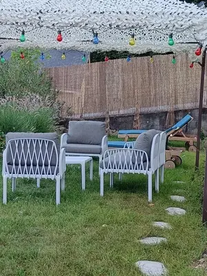 Jardin de l'établissement Chambre de Charme dans maison d'hote 