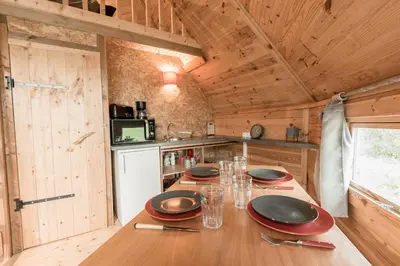 Cuisine ou kitchenette dans l'établissement KOTA