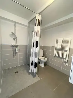 Salle de bains dans l'établissement Tours, Touraine et Chateaux de la Loire
