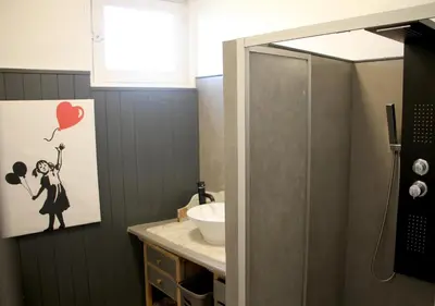 Salle de bains dans l'établissement Le Magnolia, chambre d'hôte au calme