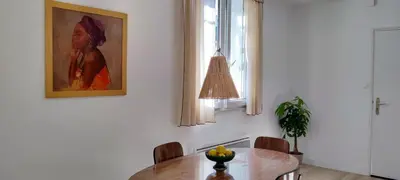 Plan de l'établissement Bel appart avec chambre séparée à 5min Gare & Vinci, Stationnement Rue Gratuit
