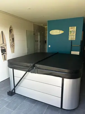 Tennis de table au sein de l'établissement Chambre privative avec spa ou à proximité