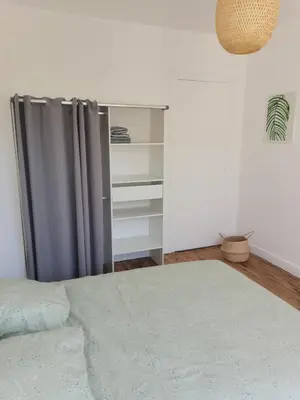 Un ou plusieurs lits dans un hébergement de l'établissement Belle Maison 12p 6 couchages TOURS CENTRE avec jardin
