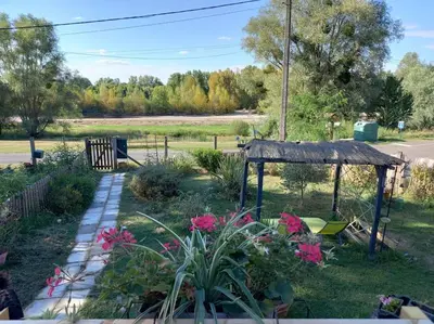 Jardin de l'établissement Gîte de la Poterie Fenêtre sur Loire
