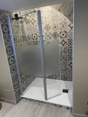 Salle de bains dans l'établissement Le Lodge de Richard, studio indépendant