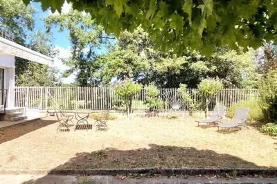 Jardin de l'établissement Le Bois Flotté - Maison au cœur de la Loire entre ville et nature