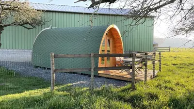 Jardin de l'établissement Au pré des Alizés - insolite à la ferme des Alizés