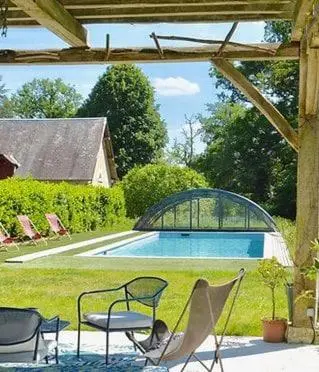 Piscine de l'établissement La Moyendrie ou située à proximité