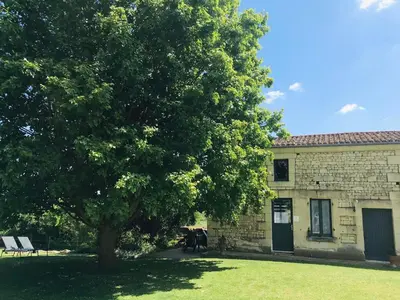 Jardin de l'établissement Gîte Au Boom Coeur - petit déjeuner inclus - SPA en option