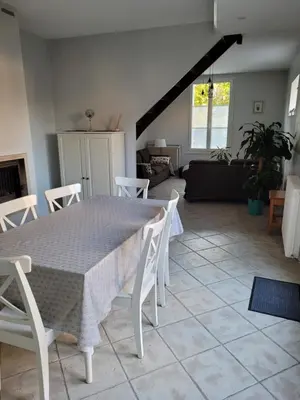 Coin salon dans l'établissement Bléré maison centre ville proche Beauval et Chenonceau