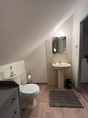 Salle de bains dans l'établissement Gîte romantique avec jacuzzi privatif ambiance loveroom