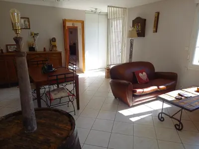 Coin salon dans l'établissement chambre d'hôte trôo