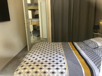 Un ou plusieurs lits dans un hébergement de l'établissement Domaine les petits bois seminaire 36 couchages avec piscine privée 31 degrés