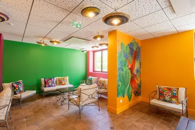 Coin salon dans l'établissement Les Rivages de Beauval