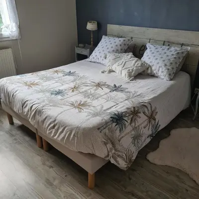Un ou plusieurs lits dans un hébergement de l'établissement Chambre à 10 minutes du circuit des 24H du MANS et à 5 minutes sortie Autoroute A11