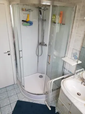 Salle de bains dans l'établissement PROCHE CIRCUIT 24 HEURES