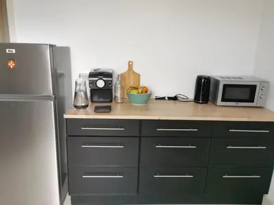 Cuisine ou kitchenette dans l'établissement Homestay - Chambre chez habitant, Gare, Châteaux et Loire à Vélo