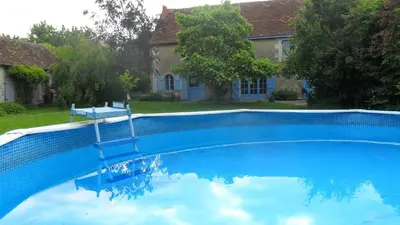 Piscine de l'établissement Large family house for young and old in great calm in South Touraine ou située à proximité