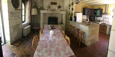 Cuisine ou kitchenette dans l'établissement Large family house for young and old in great calm in South Touraine