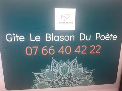 Certificat, récompense, panneau ou autre document affiché dans l'établissement Le Blason du Poête