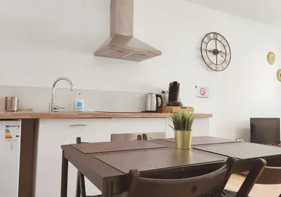 Cuisine ou kitchenette dans l'établissement 