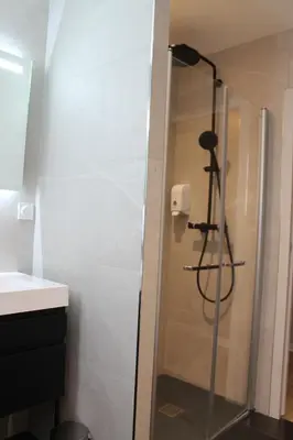 Salle de bains dans l'établissement Le gite des 3 mousquetaires