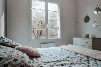 Un ou plusieurs lits dans un hébergement de l'établissement Le petit rempart - Appt lumineux 2pers au coeur de Blois