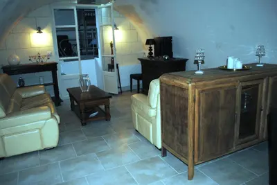 Télévision ou salle de divertissement dans l'établissement Le Clos de la Marquise