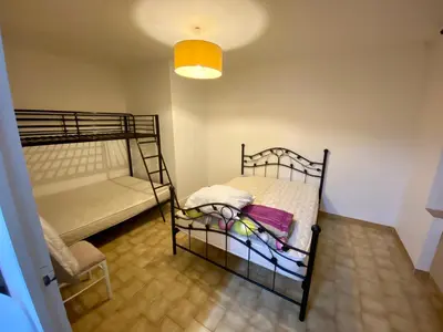 Un ou plusieurs lits dans un hébergement de l'établissement Logement individuel circuit 24h du Mans ou autre