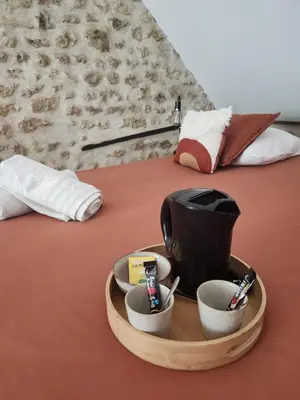 Un ou plusieurs lits dans un hébergement de l'établissement Sophie LE FEUVRE - Soins Energétiques