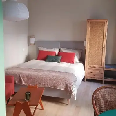 Maisonnette cosy cœur centre avec accueil vélo