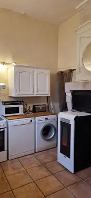 Cuisine ou kitchenette dans l'établissement Gîte d'Isabelle, dépendance du château de la Mézière
