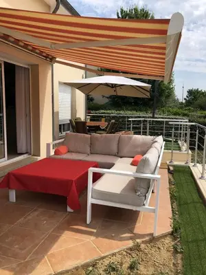 Balcon ou terrasse dans l'établissement 3 Chambres chez particulier pour les 24h du Mans
