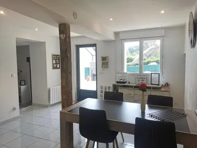 Cuisine ou kitchenette dans l'établissement Le Vaugerin