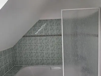 Salle de bains dans l'établissement Gîte de charme 12 personnes près du Mans avec piscine chauffée - FR-1-410-381