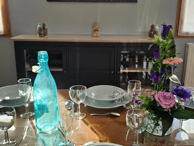 Boissons dans l'établissement Gîte de charme 12 personnes près du Mans avec piscine chauffée - FR-1-410-381