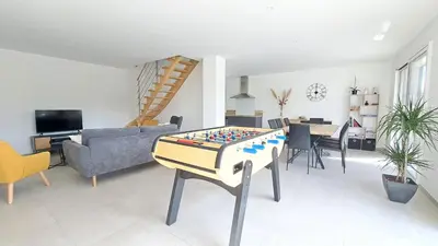Télévision ou salle de divertissement dans l'établissement Maison tout confort proche Azay-le-Rideau 8 p